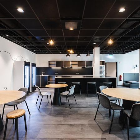 Moliving - Design Hotel & Apartments Duesseldorf-Нойс Екстер'єр фото
