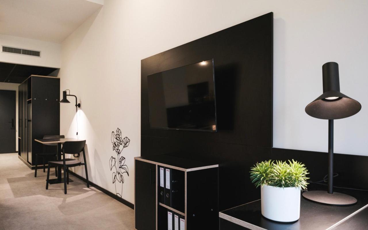 Moliving - Design Hotel & Apartments Duesseldorf-Нойс Екстер'єр фото